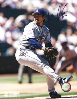 AUTOGRAPHED KAZUHISA ISHI 8X10 Los Angeles Dodgers Photo