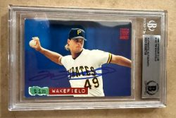 Signed TIM WAKEFIELD Pittsburgh Pirates 1994 Stadium Club Card #152 Beckett Slabbed