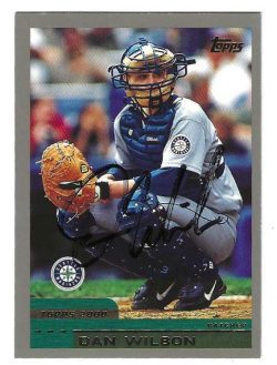 Autographed DAN WILSON Seattle Mariners 2000 Topps Card