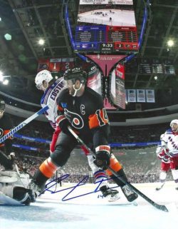 Autographed SEAN COUTURIER 8X10 Philadelphia Flyers Photo