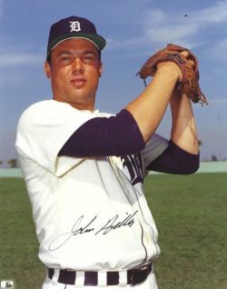 AUTOGRAPHED JOHN HILLER 8X10 Detroit Tigers Photo