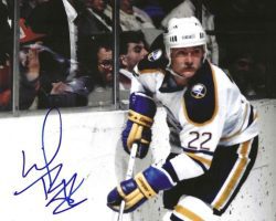 Autographed LINDY RUFF 8X10 Buffalo Sabres Photo