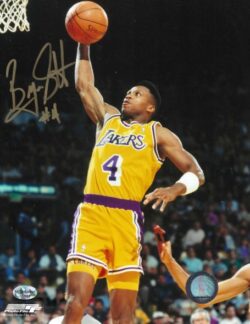 Autographed BYRON SCOTT 8X10 Los Angeles Lakers Photo