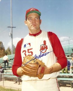 AUTOGRAPHED STAN WILLIAMS 8X10 Cleveland Indians Photo