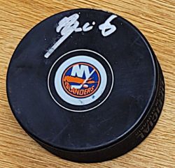 Autographed MATTHEW SCHAEFER New York Islanders Hockey Puck