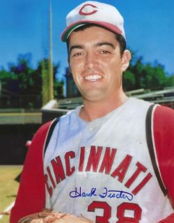 AUTOGRAPHED HANK FISCHER 8X10 Cincinnati Reds photo