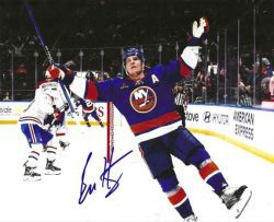 Autographed BO HORVAT 8X10 New York Islanders Photo