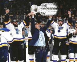 Autographed CRAIG BERUBE 8x10 St. Louis Blues Photo