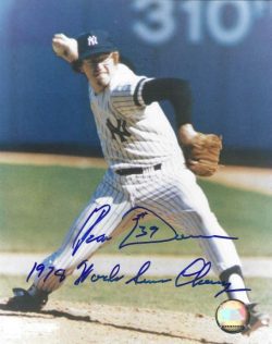 AUTOGRAPHED RON DAVIS 8X10 New York Yankees Photo