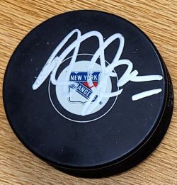 Autographed DAN BOYLE New York Rangers Hockey Puck