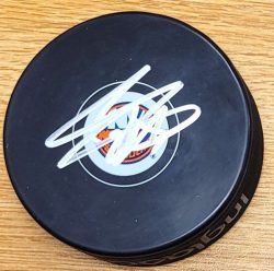 Autographed ANDERS LEE New York Islanders Hockey Puck