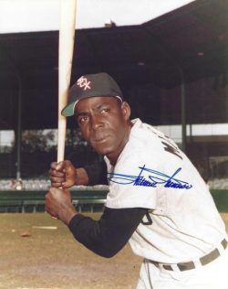 AUTOGRAPHED MINNIE MINOSO 8x10 Chicago White Sox Photo