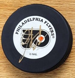 Autographed GARTH SNOW Philadelphia Flyers Hockey Puck