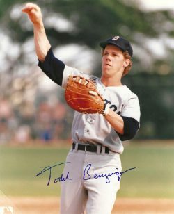 AUTOGRAPHED TODD BENZINGER 8X10 Boston Red Sox photo