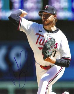 AUTOGRAPHED BAILEY OBER 8X10 Minnesota Twins photo