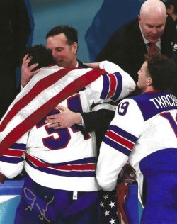 Autographed DAVID QUINN 8X10 Team USA 2026 Gold Photo