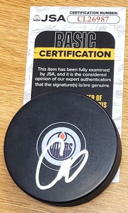 Autographed CONNOR MCDAVID Edmonton Oilers Hockey Puck JSA