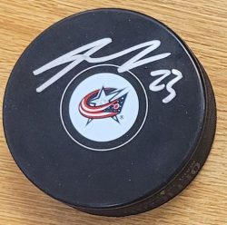 Autographed SEAN MONAHAN Columbus Blue Jackets Hockey Puck
