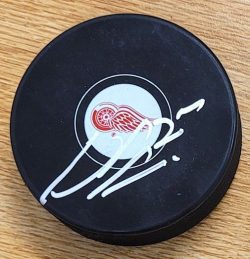 AUTOGRAPHED MICHAEL RASMUSSEN Detroit Red Wings Hockey Puck