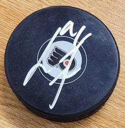 Autographed CARL GRUNDSTROM Philadelphia Flyers Hockey Puck