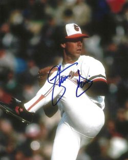 AUTOGRAPHED  STORM DAVIS 8X10 Baltimore Orioles Photo