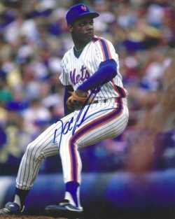 AUTOGRAPHED DOC GOODEN 8X10 New York Mets photo