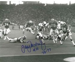 Autographed TERRY METCALF 8X10 St. Louis Cardinals Photo