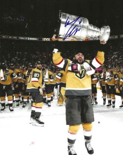 Autographed WILLIAM CARRIER 8x10 Vegas Golden Knights photo