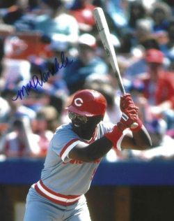 Autographed MAX VENABLE 8x10 Cincinnati Reds Photo