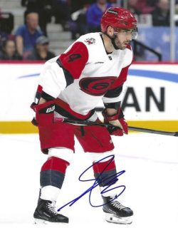 Autographed SHAYNE GOSTISBEHERE Carolina Huricanes 8x10 photo