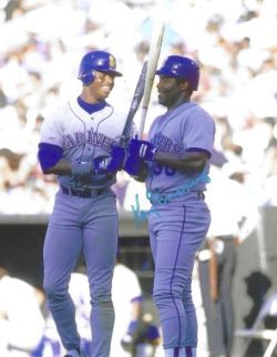AUTOGRAPHED KEN GRIFFEY 8X10 Seattle Mariners photo
