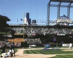 AUTOGRAPHED FELIX HERNANDEZ 8x10 Seattle Mariners Photo JSA