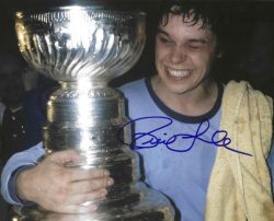 Autographed PIERRE LAROUCHE 8X10 Montreal Canadiens Photo