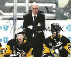Autographed DAN MUSE Pittsburgh Penguins 8x10 Photo
