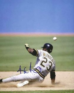 Autographed R.J. REYNOLDS 8X10 Pittsburgh Pirates Photo