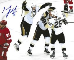 Autographed MAX TALBOT 8x10 Pittsburgh Penguins Photo