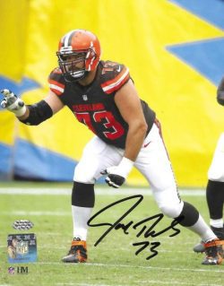Autographed JOE THOMAS 8X10 Cleveland Browns photo