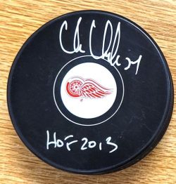 Autographed CHRIS CHELIOS "HOF 2013" Detroit Red Wings Hockey Puck JSA