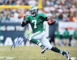 Autographed 11x14 MICHAEL VICK Philadelphia Eagles Photo JSA