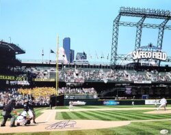 AUTOGRAPHED FELIX HERNANDEZ 16x20 Seattle Mariners Photo JSA