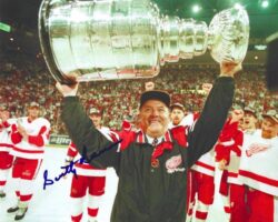 Autographed SCOTTY BOWMAN Detroit Red Wings 8x10 Photo