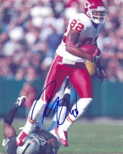 Autographed DWAYNE BOWE 8X10 Kansas City Chiefs Photo