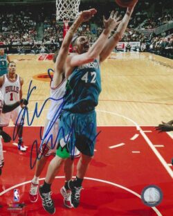 Autographed KEVIN LOVE 8X10 Minnesota Timberwolves Photo