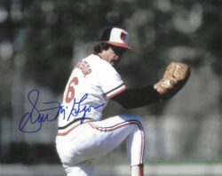 AUTOGRAPHED SCOTT MCGREGOR 8X10 Baltimore Orioles Photo