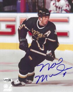 Autographed MIKE MODANO 8X10 Dallas Stars Photo JSA