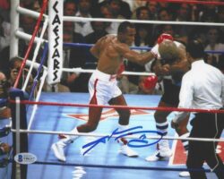 Autographed SUGAR RAY LEONARD 8x10 Boxing Photo Beckett