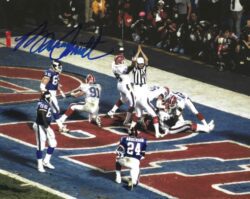 Autographed BRUCE SMITH 8X10 Buffalo Bills Photo