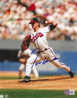 Autographed TOM GLAVINE 8X10 Atlanta Braves photo Beckett