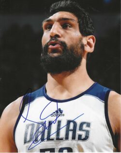 Autographed SATNAM SINGH 8x10 Dallas Mavericks Photo