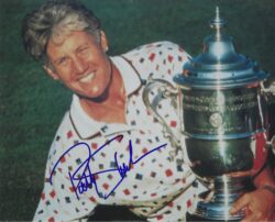Autographed PATTY SHEEHAN 8x10 LPGA HOF Photo